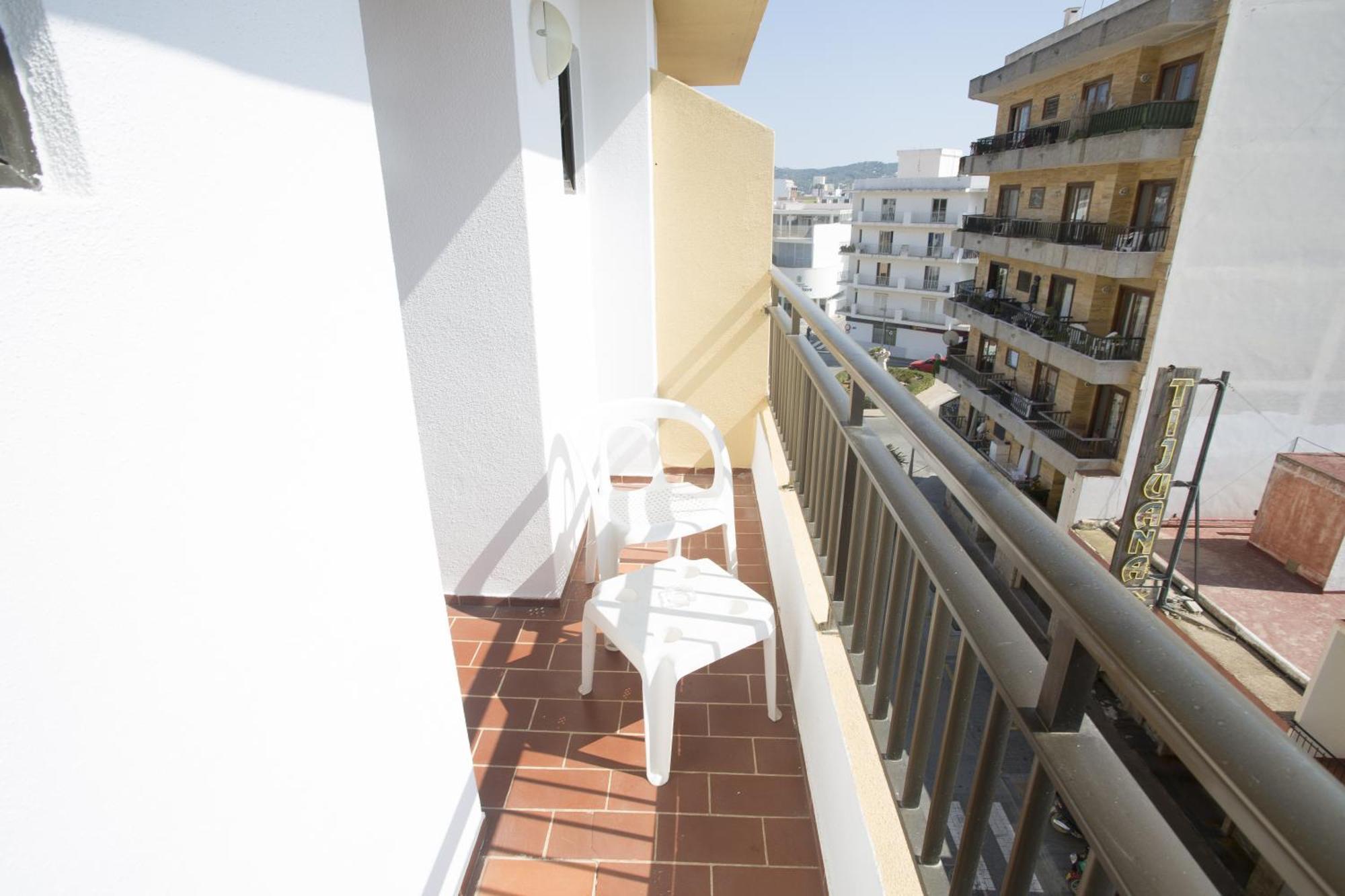 Hotel Orosol By Typic Hotels Sant Antoni de Portmany Oda fotoğraf