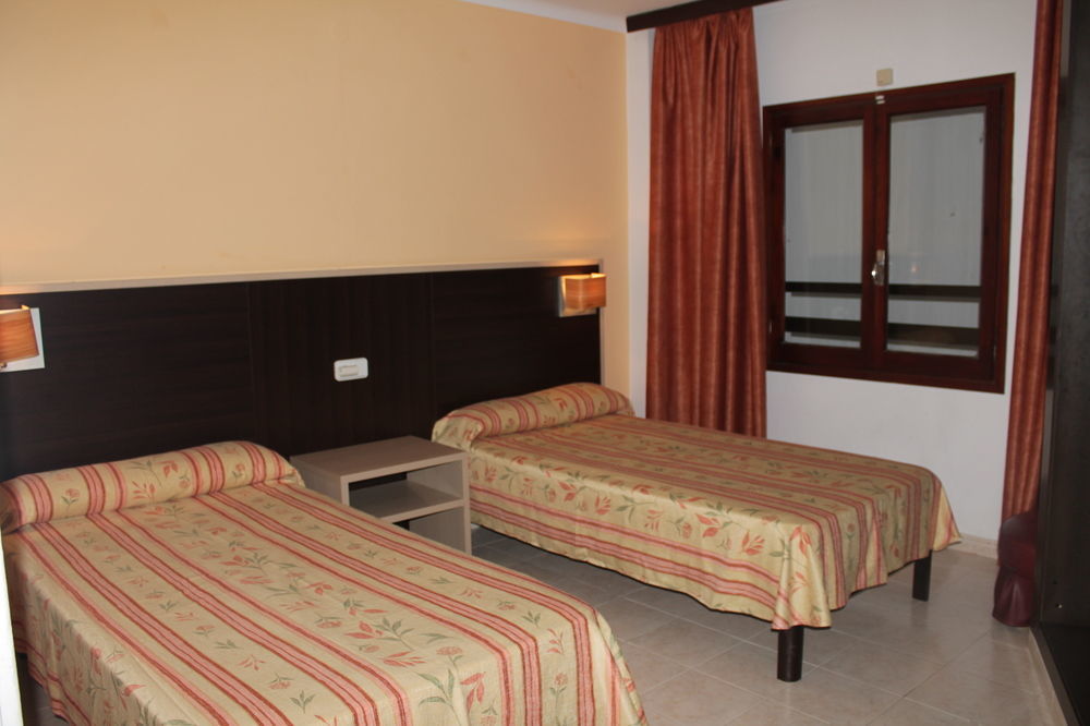Hotel Orosol By Typic Hotels Sant Antoni de Portmany Dış mekan fotoğraf
